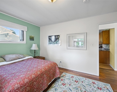 25 Surrey Lane - Photo Thumbnail 14