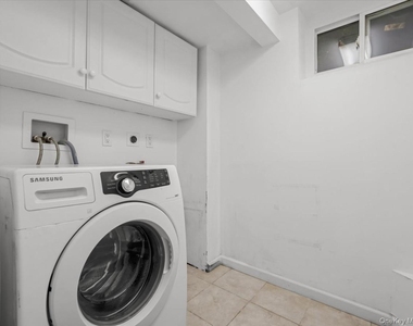 17 Pinewood Road - Photo Thumbnail 31