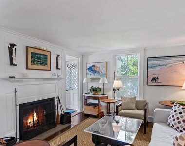 28 Bowden Square - Photo Thumbnail 11