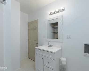 2916 Ford Avenue - Photo Thumbnail 14