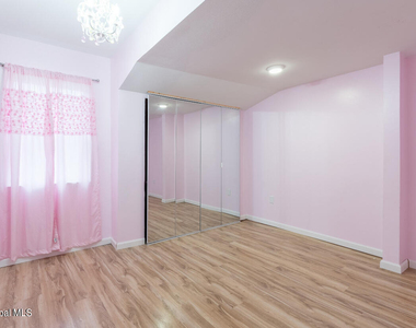 2916 Ford Avenue - Photo Thumbnail 11