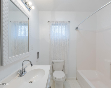 2916 Ford Avenue - Photo Thumbnail 15
