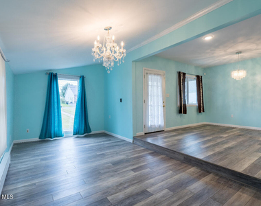 2916 Ford Avenue - Photo Thumbnail 6