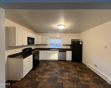 11-21 Ashdown Road - Photo Thumbnail 3