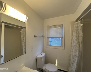 11-21 Ashdown Road - Photo Thumbnail 10