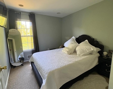 2210 Timber Ridge Court - Photo Thumbnail 16