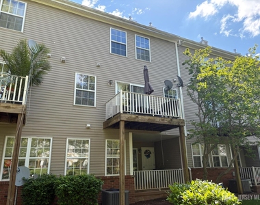 2210 Timber Ridge Court - Photo Thumbnail 5