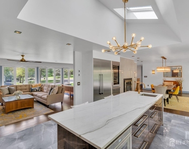 792 Partridge Drive - Photo Thumbnail 13