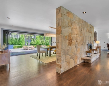 792 Partridge Drive - Photo Thumbnail 4