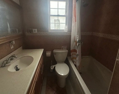 133-19 97th Avenue - Photo Thumbnail 8