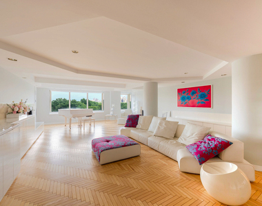 106 Central Park S - Photo Thumbnail 1