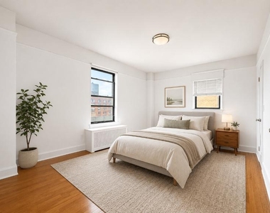 27 W 96th Street - Photo Thumbnail 2