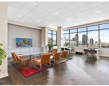 455 Main Street - Photo Thumbnail 10