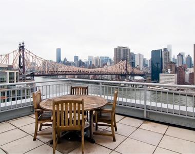 455 Main Street - Photo Thumbnail 11