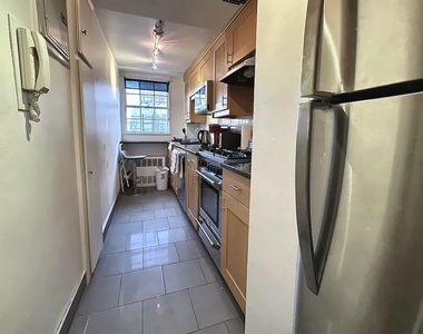 120 E 90th Street - Photo Thumbnail 6