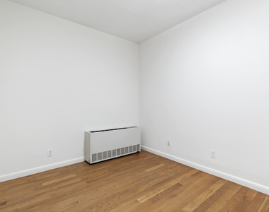 159 Bleecker Street - Photo Thumbnail 6