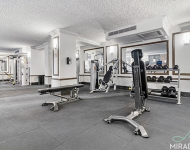 330 E 39th Street - Photo Thumbnail 8