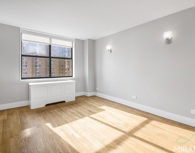 330 E 39th Street - Photo Thumbnail 1