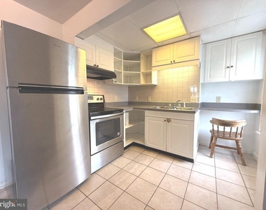 703 Second St - Photo Thumbnail 13
