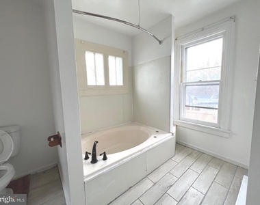 703 Second St - Photo Thumbnail 10