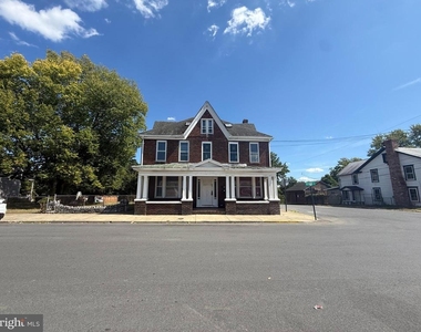703 Second St - Photo Thumbnail 23