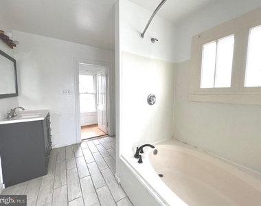 703 Second St - Photo Thumbnail 12