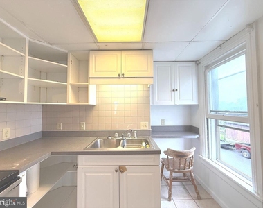 703 Second St - Photo Thumbnail 15