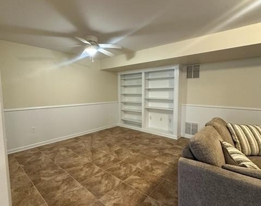 11021 Naples Court - Photo Thumbnail 9