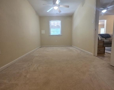 11021 Naples Court - Photo Thumbnail 22