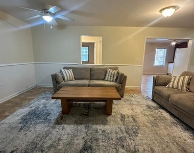 11021 Naples Court - Photo Thumbnail 13