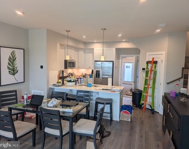 8048 Williamson Boulevard - Photo Thumbnail 2