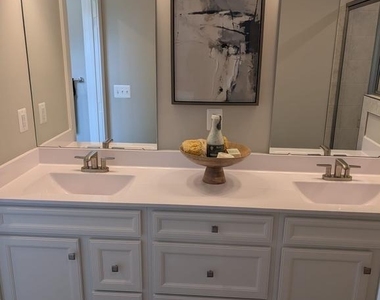 8048 Williamson Boulevard - Photo Thumbnail 21