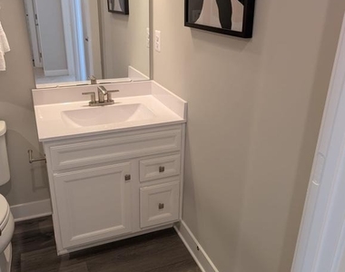 8048 Williamson Boulevard - Photo Thumbnail 14