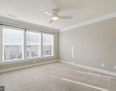 14656 Crossfield Way - Photo Thumbnail 20