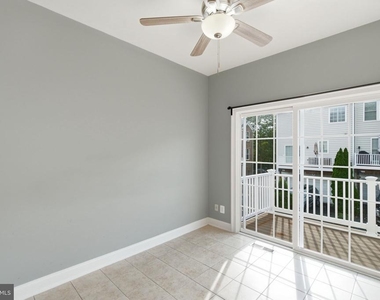 14656 Crossfield Way - Photo Thumbnail 13
