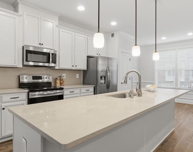 13806 Litespeed Way - Photo Thumbnail 15