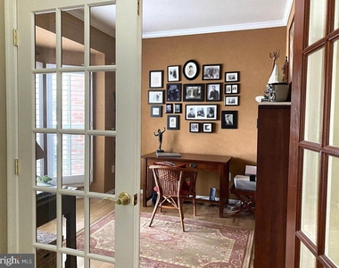 15623 Sabine Hall Place - Photo Thumbnail 7
