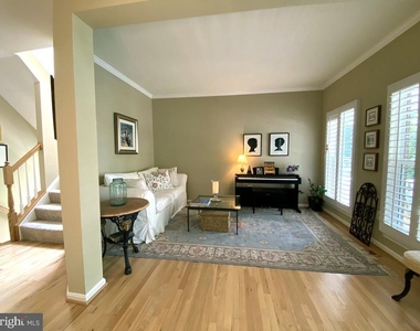 15623 Sabine Hall Place - Photo Thumbnail 8