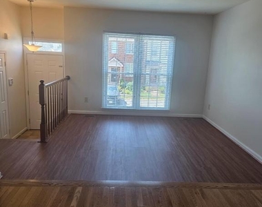 7766 Black Horse Court - Photo Thumbnail 2