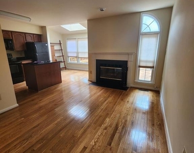7766 Black Horse Court - Photo Thumbnail 3