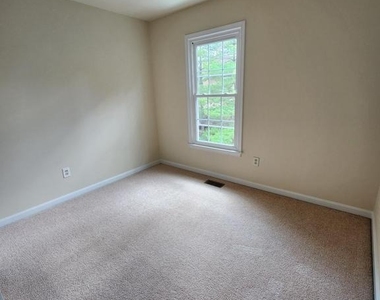 7766 Black Horse Court - Photo Thumbnail 11