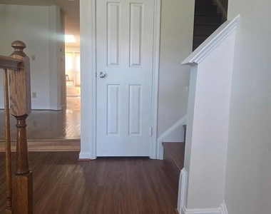 7766 Black Horse Court - Photo Thumbnail 8