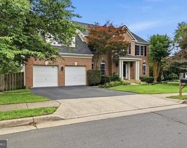 9255 Bowers Brook Place - Photo Thumbnail 29