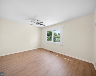 14797 Tamarack Place - Photo Thumbnail 17