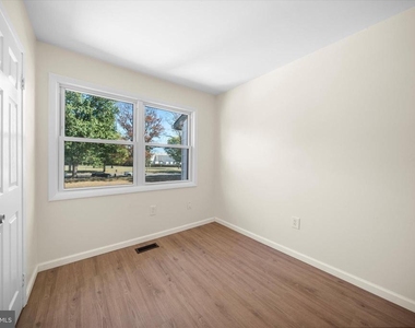 14797 Tamarack Place - Photo Thumbnail 14