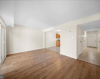 14797 Tamarack Place - Photo Thumbnail 8