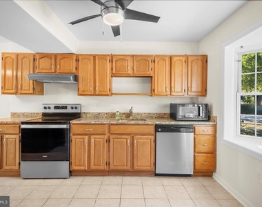 14797 Tamarack Place - Photo Thumbnail 3