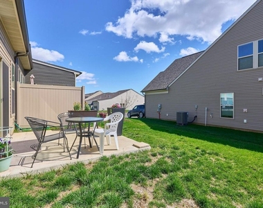 15563 Blue Lotus Lane - Photo Thumbnail 35
