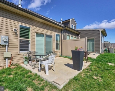 15563 Blue Lotus Lane - Photo Thumbnail 36