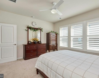 15563 Blue Lotus Lane - Photo Thumbnail 18